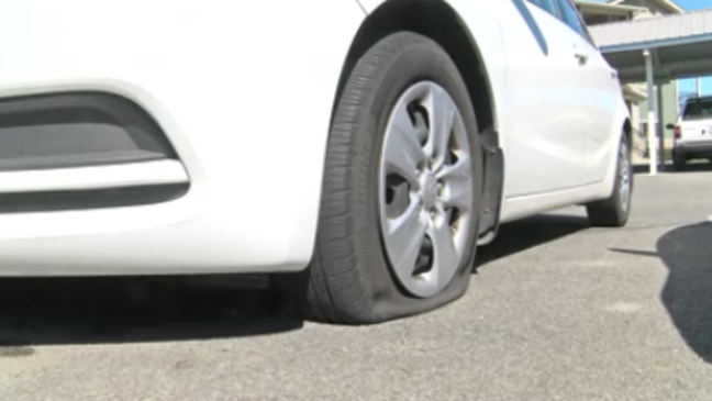 Police: Tires on more than a dozen cars slashed at Kennewick apartment