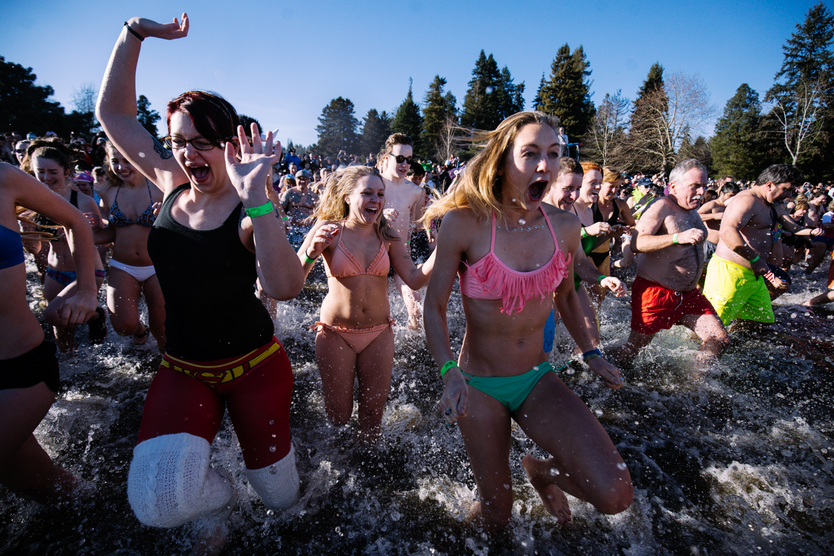 Photos Thousands Take Seattle S Annual Polar Bear Plunge Katu