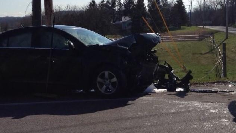 Twocar crash injures one on River Road WHAM