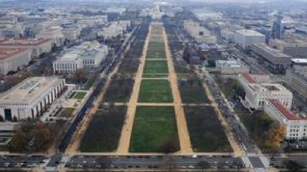 national-mall-farrell-1203e_296.jpg