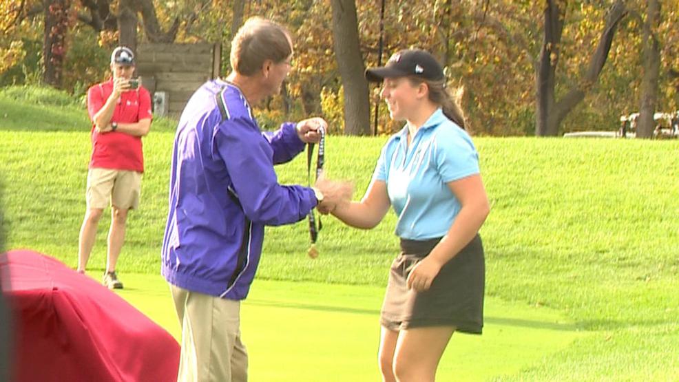 Baranczyk, Phakamad win individual state golf titles