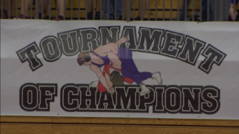 rburgwrestlestill.jpg