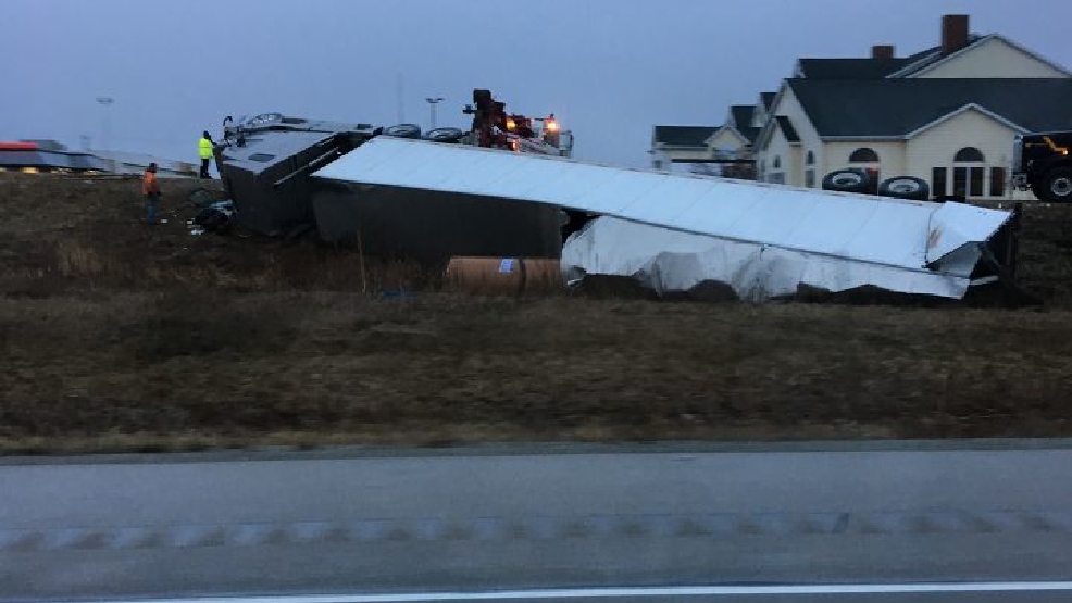 Little Chute semi crash WLUK