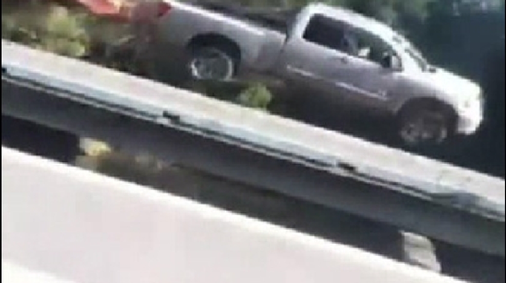 130821_truck_highway.jpg