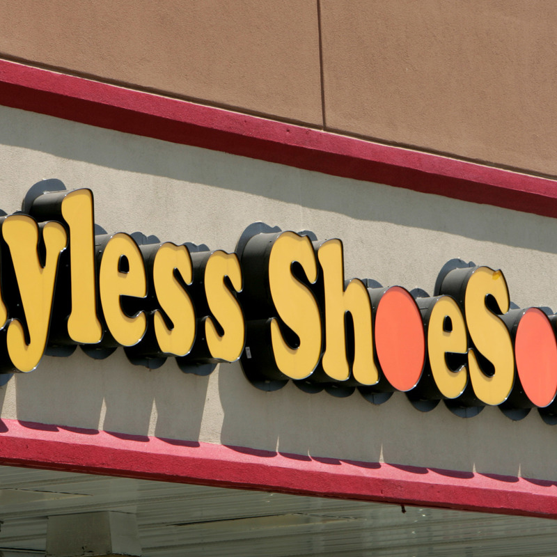 payless closing sales