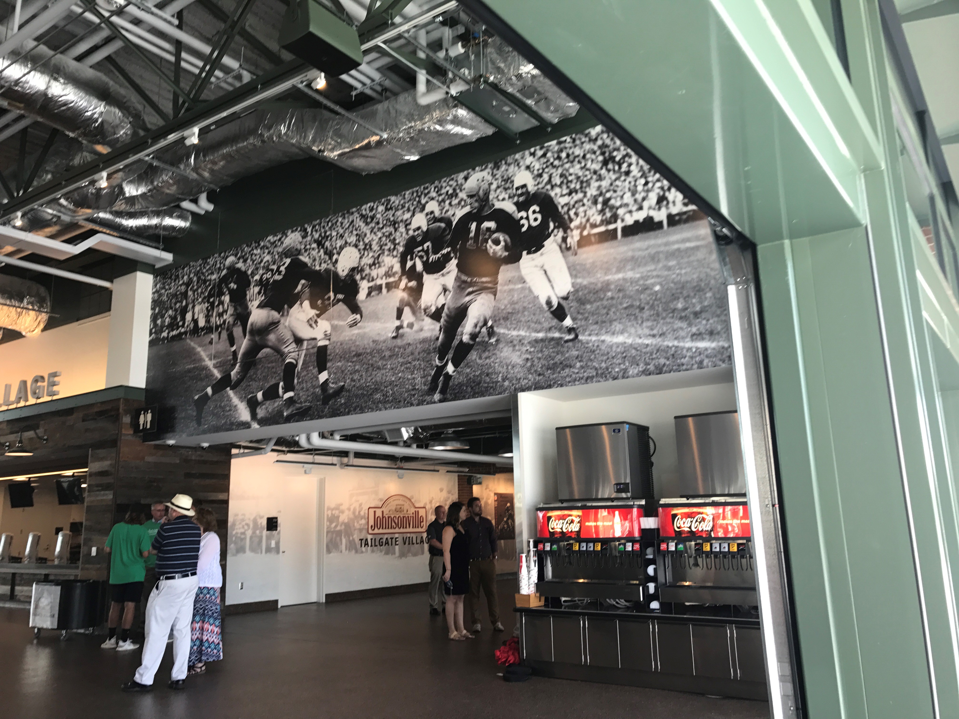 Packers open Johnsonville Tailgate Village WLUK