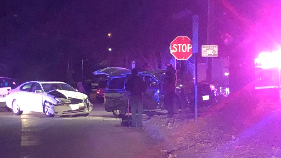 Cedar Rapids police respond to two vehicle crash with minor injuries KGAN