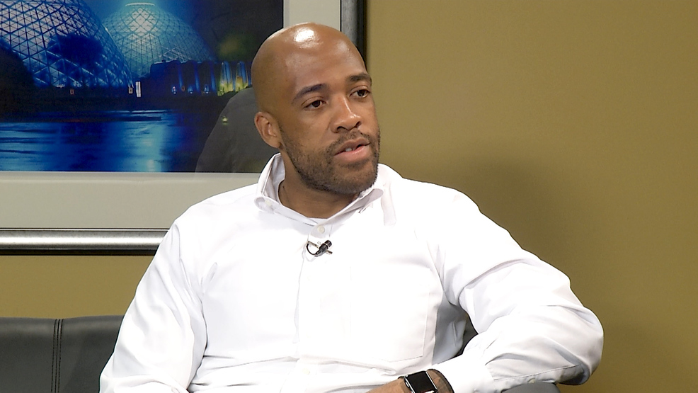 MANDELA BARNES MANDELA BARNES 2.jpg