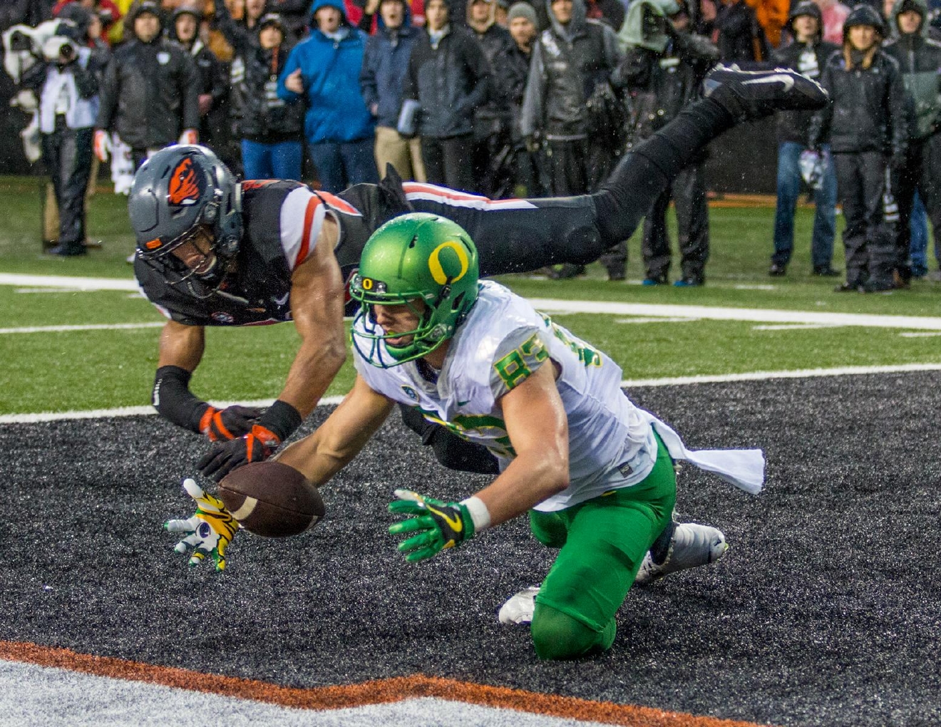 Photos Beavers clinch Civil War, first win against Ducks since 2007 KMTR