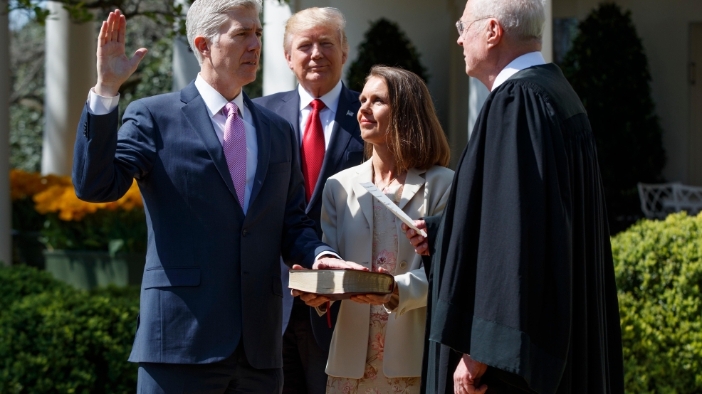Trump Supreme Court Neil Gorsuch 2nd oath with Justice Kennedy.jpg