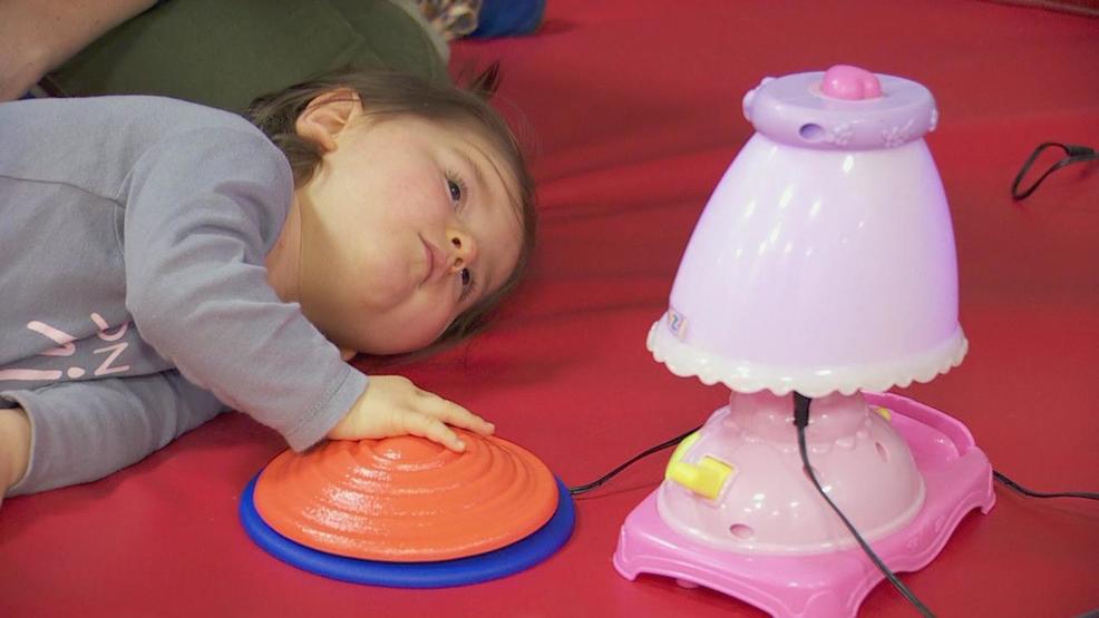 Program helps families adapt toys for kids with disabilities | KATU