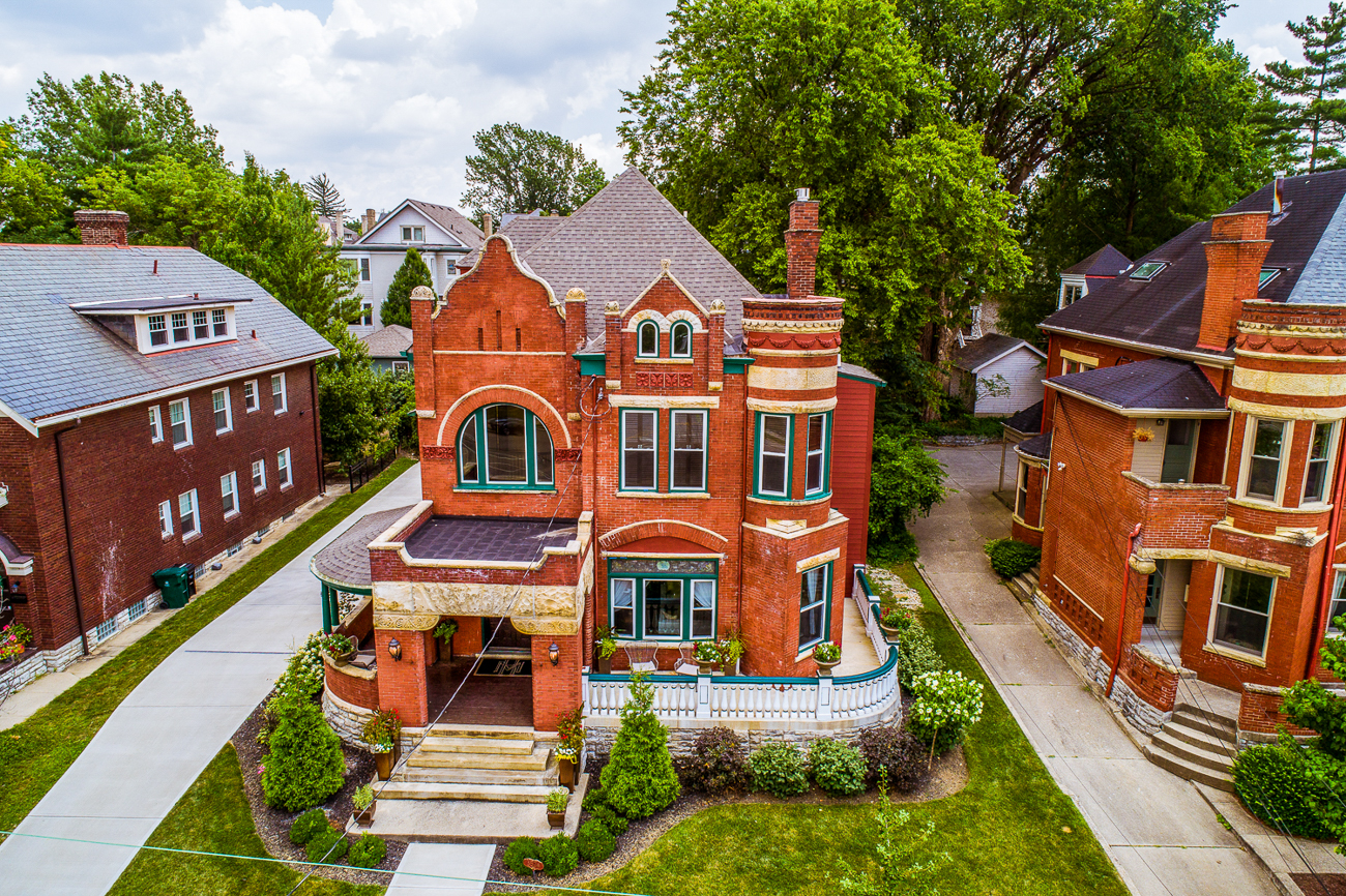A Couple Hopes Their Hyde Park Mansion Sells to a HistoryMinded Future