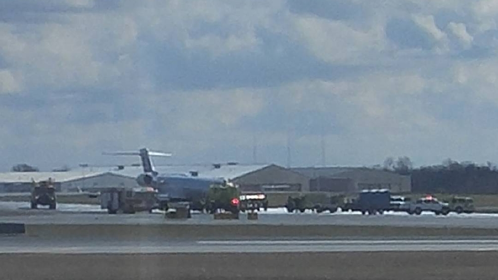 Plane hits deer at Charlotte airport WACH