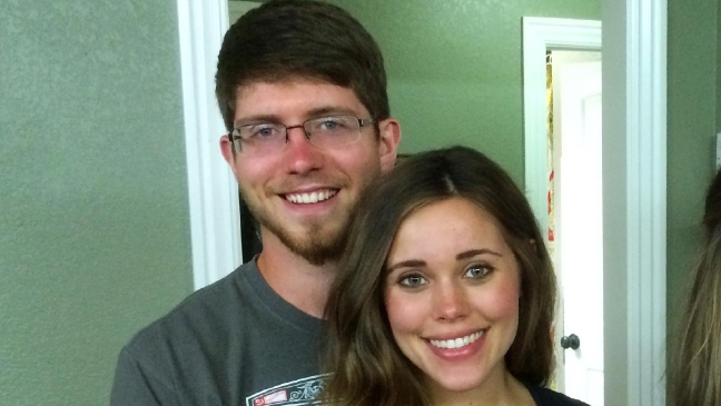 '19 Kids and Counting' co-star pregnant for second time 