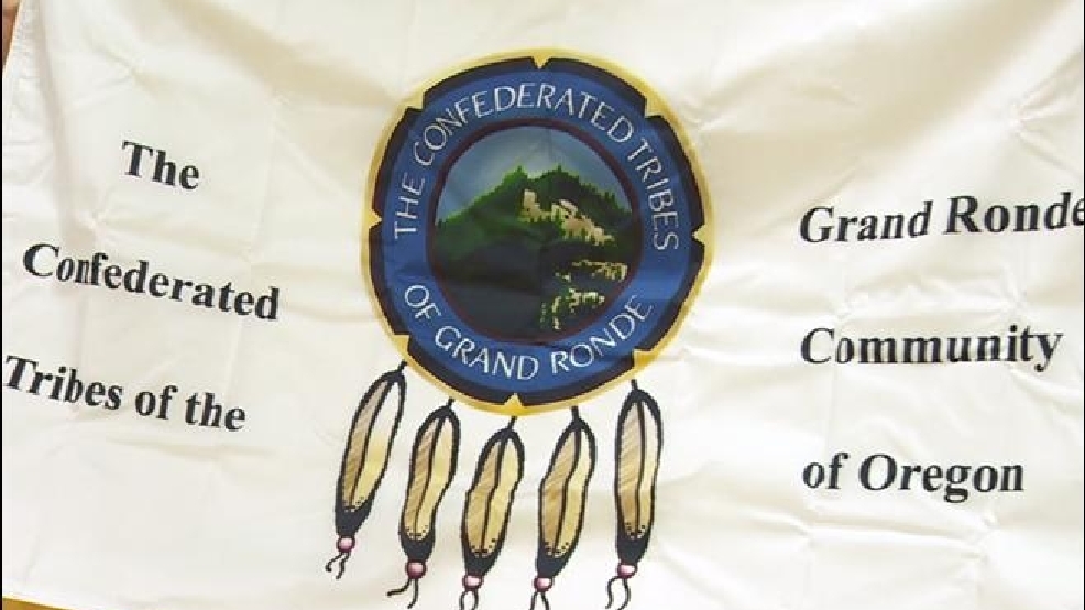 Willamina School Board votes to display tribal flag in school gym KATU