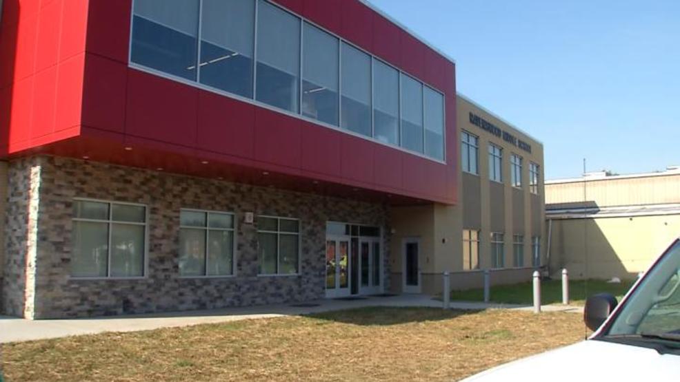 Ravenswood Wv - Students Begin School Year At New Ravenswood Middle School Wchs