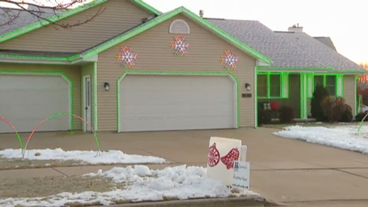 garage door lights carriage fox 11 was live from the display showing us some of different holidaythemed family run light show making difference wluk garage door lights carriage fox 11 was live from the display showing us some of different holidaythemed family run light show making difference wluk